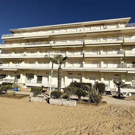 Fronte Mare, Piscina - Grifone Apartment *