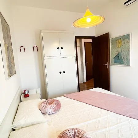Fronte Mare, Piscina - Grifone Apartamento