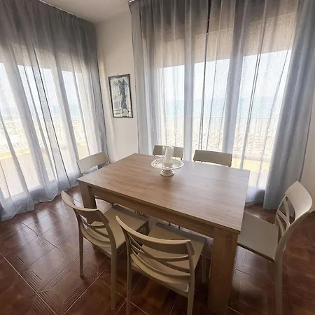 Fronte Mare, Piscina - Grifone * Lido di Jesolo
