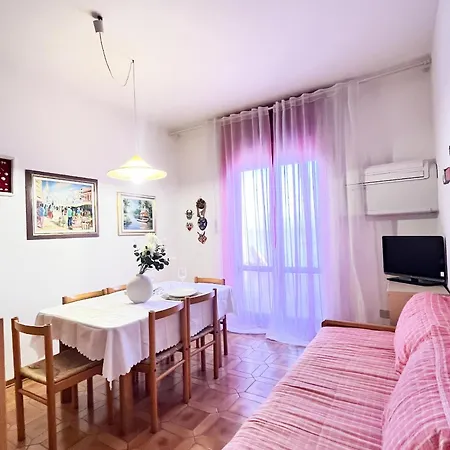 Fronte Mare, Piscina - Grifone Apartment *