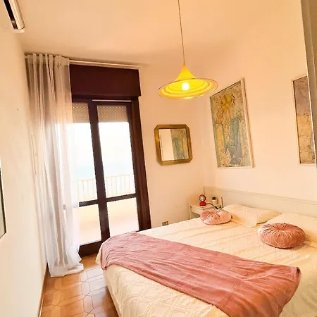 Fronte Mare, Piscina - Grifone Apartment
